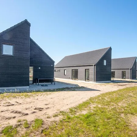 4 Bedroom Awesome In Romo