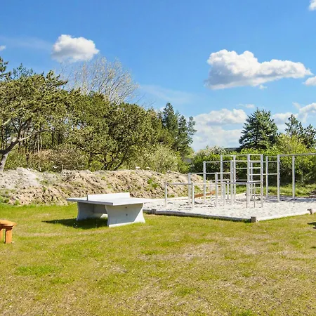 Feriehus 4 Bedroom Awesome In Romo