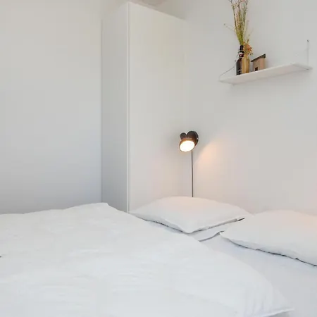 4 Bedroom Awesome In Romo *