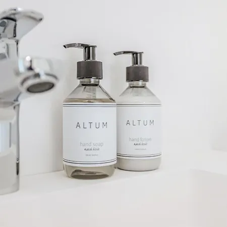 4 Bedroom Awesome In Romo 度假居 *